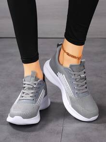 新款大码透气网眼面料休闲女鞋、女式软底跑步鞋、女式布面运动鞋、女式灰色运动鞋、轻便舒适的女式平底鞋、女式慢跑鞋、女式旅游鞋、女式训练鞋、女式步行鞋、女式健身鞋、时尚女鞋、男式休闲鞋、男式运动鞋、女式路跑鞋、男式路跑鞋