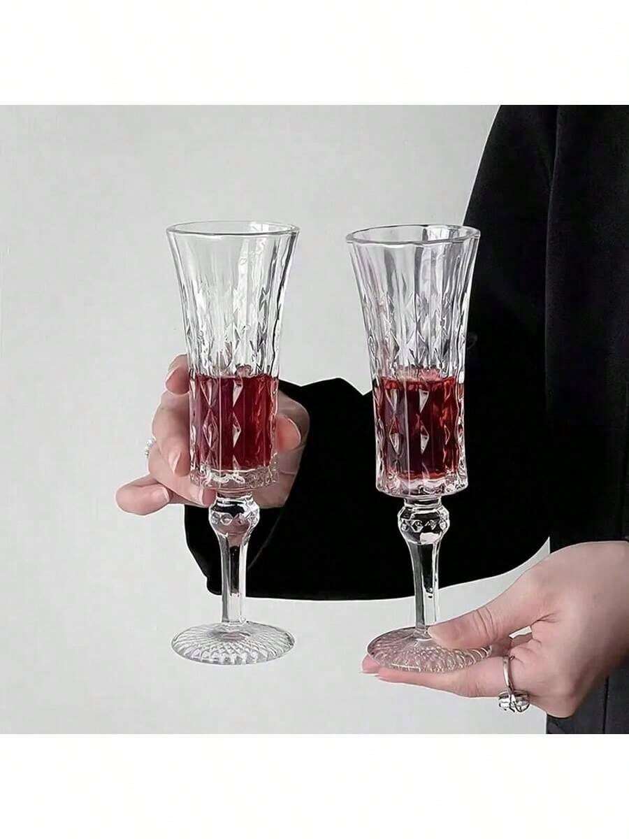 2只优雅香槟杯，高端钻石切割高脚杯，葡萄酒杯，可重复使用，适合家庭使用，手洗，是节日派对、室内/室外聚会、家庭活动、朋友聚会、情人节礼物、返校季礼物、新年礼物的理想之选（随机新款或旧款） - 彩色 - 查看 1