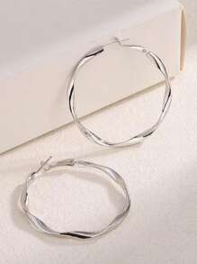 1 Pair Minimalist Twisted Silver Design Women's Earrings