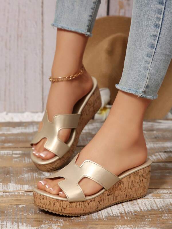 Women's Dual-Color Peep-Toe Platform Slippers, Fashion Summer White & Black Leather Wedge Thick Bottom Sandals (Please Order One Size Up)