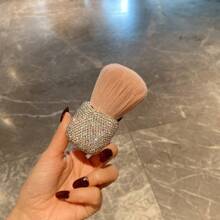 1PC Luxury Portable Rhinestone Powder Brush – Soft Bristles For Loose/Pressed Powder, Easy Clean & Travel-Friendly, Ideal For Daily/Work/Trip Makeup, 2025 Fashionable Beauty Gift (Rhinestone-Encrusted Handle)