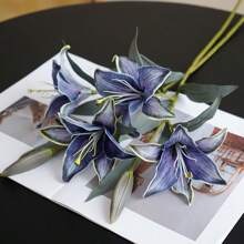 蓝色丝绸花，复古百合人造花插花，2朵花和1个花蕾，乳胶真触复活节百合花，婚礼花束派对餐厅家居餐桌装饰中心婚礼花束