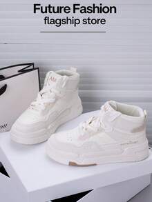 LISM 1双女士休闲轻便小白鞋，学生鞋，适合娇小女生，INS 2025春秋新款透气厚底运动鞋 - 米色 - 查看 6