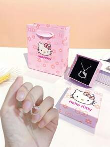 Sanrio 1pc Sanrio Hello Kitty Deluxe Jewelry Storage Gift Box. Sua aparência é requintada e pode ser usada para embrulhar colares, anéis, brincos e acessórios. É adequado para festas, festivais, cenários de propostas e é um excelente presente para amigos, exalando charme e uma vibração.