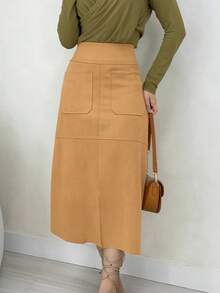 WOMEN'S SUEDE SKIRT WITH ZIPPER AND POCKET. STYLE AND ELEGANCE. - Light Caramel - View 2