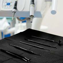 200/125/100/50/20/10pcs Pack Dental Bibs - Tattoo Tablecloth Bibs Tattoo Piercing Dental Bibs Patient Bibs Tattoo Tray Covers 3-Ply Dental Bibs