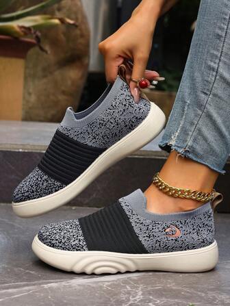 Women's Casual Sports Slip-On Shoes, Fashionable Minimalistic Soft Sole Versatile Canvas Contrast Color Sneakers For Daily Casual Wear