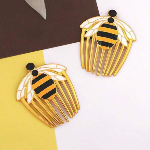 1PC Universal Jewelry Accessory Cartoon Cute Bee Hair Comb Hairpin Metal Enamel Badge Cute Girl Two-Dimensional Hair Accessory Brooch Jewelry Pin Cosplay Costume Decoration Valentine's Day Couple Gift