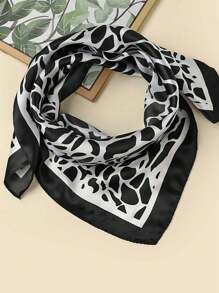 1pc Women's Leopard Print Border Neckerchief, Geometric Design New European & American Retro Headwrap