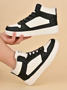 男士靴子，四季男鞋，户外休闲鞋，黑白配色，尺码 37-47，系带防滑厚底鞋，步行鞋，滑板鞋，高帮男鞋，健身房健身鞋，青少年靴，送给男朋友的礼物，返校礼物，学生风格，休闲运动鞋，运动靴，派对