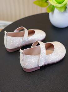 1 Pair Girl Glitter Material Square Toe Flat Shoes, Cute Kids Casual Shoes Suitable For Outings, Gatherings And Festivals All Year Round