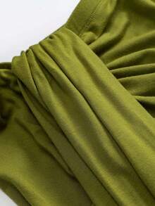 2pcs Plus Size Women Pleated Asymmetric Thigh Split Skirt And Sleeveless Crew Neck Top Set, 180G Knit Fabric