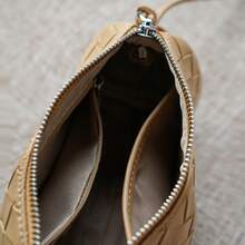 Shoulder Bags