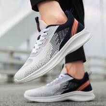 1 par de zapatos para correr ligeros y transpirables para hombres, zapatos cómodos y versátiles para viajes, deportes al aire libre, absorción de impactos, zapatillas para correr, adecuados para tallas pequeñas 38/39 y grandes 45, aptos para adolescentes y estudiantes, zapatos deportivos casuales para uso diario, primavera/verano