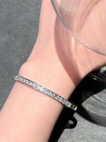 1 件 925 纯银 18K 镀金钻石手镯，奢华派对风格