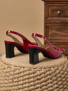 1 双女士优雅包头高跟鞋，时尚搭扣闭合 7 厘米粗跟鞋，适合婚礼、派对、日常穿着