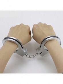 1 Set Vintage Silver Plastic Handcuff Props, Great For Halloween & Party Costumes, Interesting & Durable Without Power, Suitable For Role Play & Performance