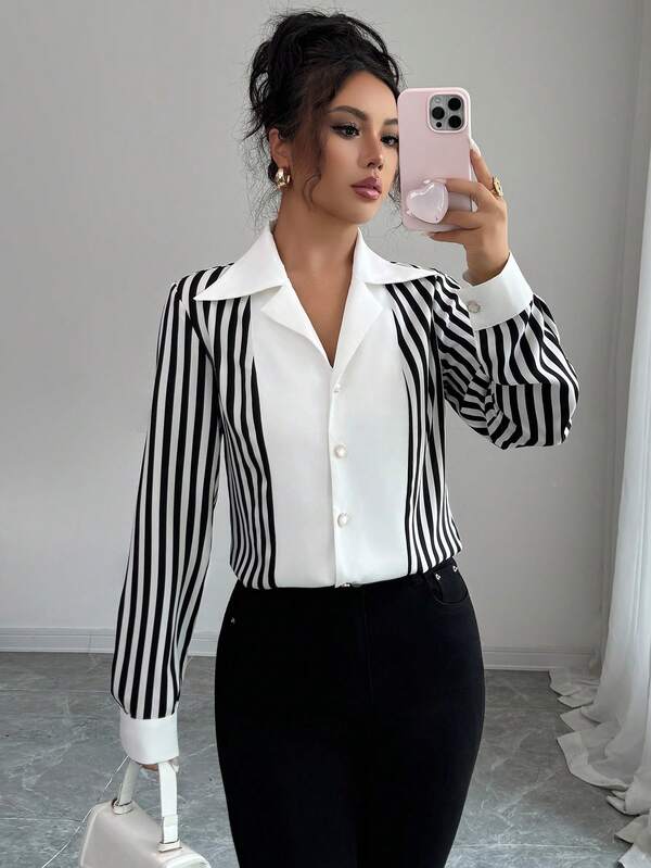 Camisa con botones delanteros con empalme de contraste a rayas, adecuada para uso en la oficina y uso diario de maestros