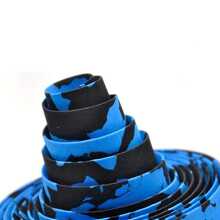 6 piezas Este conjunto de cinta de manillar antideslizante y con amortiguación reforzada es un cambio de juego para ciclistas. La superficie antideslizante asegura que sus manos se mantengan firmemente en su lugar, incluso durante recorridos intensos o en condiciones húmedas. El diseño reforzado proporciona una excelente absorción de impactos, reduciendo las vibraciones de la carretera y minimizando la fatiga de las manos.