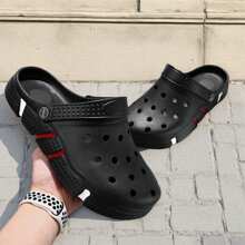 Sandalias casuales transpirables para hombres, pantuflas simples antideslizantes para usar en casa, nuevas sandalias de lujo para hombres