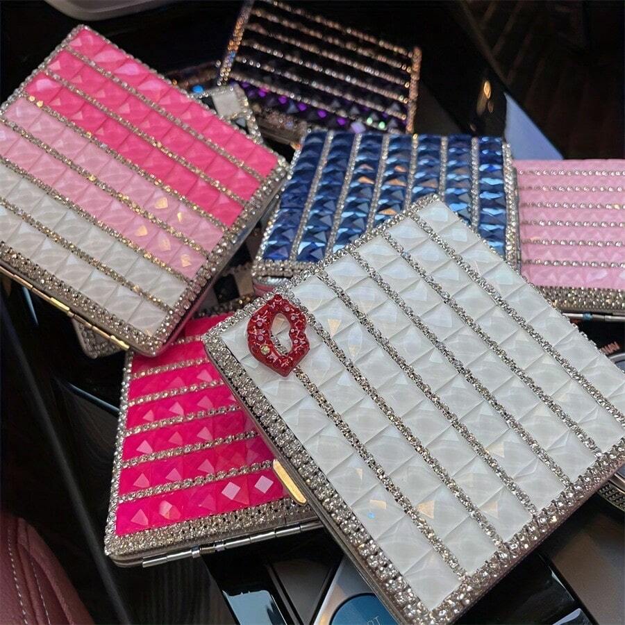 1 Stück kreative Geschenkidee Zigarettenetui aus Leder mit Strass-Automatikfunktion, Zigarettenbox mit Volldiamanten, hält 20 normale Zigaretten