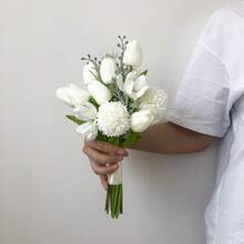 Calla Holding Flowers Bridal Tossing Bouquet Bridesmaid Bouquets Wedding Floral Centerpieces For Home Anniversary Decoration Arrangement,Wedding Photography Props - White C - View 7