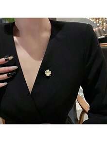 3 件套女士优雅花卉胸针，猫眼石花朵设计合金胸针，个性化配饰，适用于毛衣、围巾，可爱别针，防曝光连衣裙配饰，衣服包包饰品，学校办公室配饰，衬衫夹克珠宝，圣诞节万圣节衣服别针，有趣的教师礼物 - 金色 - 查看 4