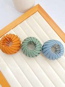 2/3 件极简发饰：甜甜圈发髻制作器、发爪夹、纯色简易马尾辫夹、女士松垮发夹、马尾辫夹、发圈、发绳、发球