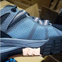 女士安全鞋，徒步系列，防挤压，防刺穿，10KV绝缘，复合鞋头，黑色和粉色，时尚，美观，透气，功能性工作鞋（鞋码为中国尺码，请注意国际换算！鞋子偏大，请选择小一码）（迷彩鞋底颜色为正常现象） - 粉色 - 查看 11