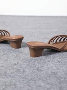 2025 舒适简约休闲蝴蝶结平底纯色凉鞋