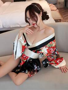 Women Cosplay Kimono Robe, Japanese Sexy Lingerie, Floral Print Boudoir Bathrobe, Off Shoulder Seductive Nightgown - Black - View 5