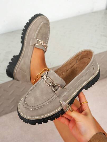 Thick Sole Metal Buckle Decor Wide Fit Round Toe Slip-On Loafers, Outdoor Travel Vacation Casual Shoes, Soft & Lightweight Upper Comfortable Fit, Wide Fit College Style Plus Size Student Shoes, Please Order According To Actual Foot Length As The Size Runs Large