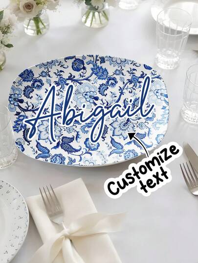 Plato decorativo personalizado con nombre y flores azules 2025 Texto personalizado impreso Plato decorativo para mesa, decoración del hogar, recuerdo, obsequio para familia, amigos, parejas, recién casados, regalo de inauguración de casa, decoración festiva