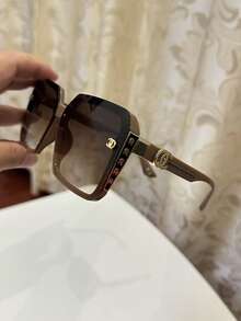 1副女士休闲复古大方渐变灰色时尚眼镜，适合日常、夏季、海滩、街拍等场合佩戴，方形時尚眼鏡 - 綠色 - 查看 9