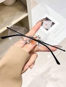 No Frame New Intelligent Photosensitive Auto Color Changing Non-Prescription Glasses Super Light Tungsten Steel Material Korean Small Frame Glasses, No Makeup Look