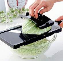 Shimomura Katsu Shop 35950 Cabbage Slicer, Wide (Made In Japan), Fluffy Julienne With 0.04 Inch (1 Mm) Wide, Sharp Sharp, Slice Whole Half-Ball With Holder,8288444 - 珊瑚粉 - 查看 1