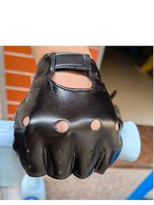 1 Pair Women Black Personalized Fashion Holiday Dark Rock Punk Gloves With Rivets Leather Fingerless Gloves For Outdoor Music Festival Party - Black - View 2