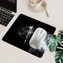 YUFZX 1 件装黑色动漫鼠标垫酷女孩鼠标垫大号桌垫带缝边防滑橡胶底座桌面配件键盘垫适用于家庭办公室装饰桌垫 35.4x15.7 英寸可作为圣诞节、万圣节礼物送给女性朋友男性朋友 - 黑與白 - 查看 5