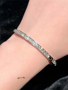 1 件 925 纯银 18K 镀金钻石手镯，奢华派对风格