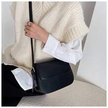Fashionable Waterproof Shoulder Bag For Women - Hitam - View 4