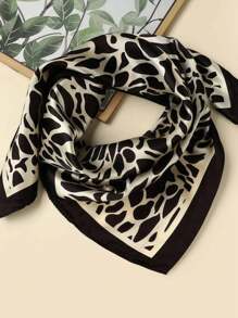 1pc Women's Leopard Print Border Neckerchief, Geometric Design New European & American Retro Headwrap