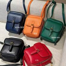 Women Shoulder Bags - 棕色 - 查看 2
