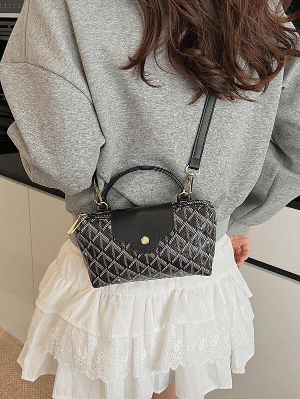 حقيبة كروس بودي نسائية من القماش النايلون بحد أدنى، تصميم محفظة مغناطيسي الإغلاق، حقيبة يد كاجوال جميلة وعصرية