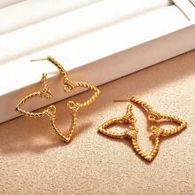 1pc Fashion Exaggerated Personalized Twist Bow Hollow Four Leaf Embellish Earrings, Simple Luxury Plated Gold Quality Earrings Suitable For Women Wear