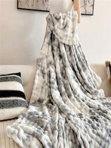 1 件多色加厚多功能毛毯，适用于床上、沙发、午睡、空调、汽车，亲肤、柔软舒适，适用于客房、卧室和家庭使用