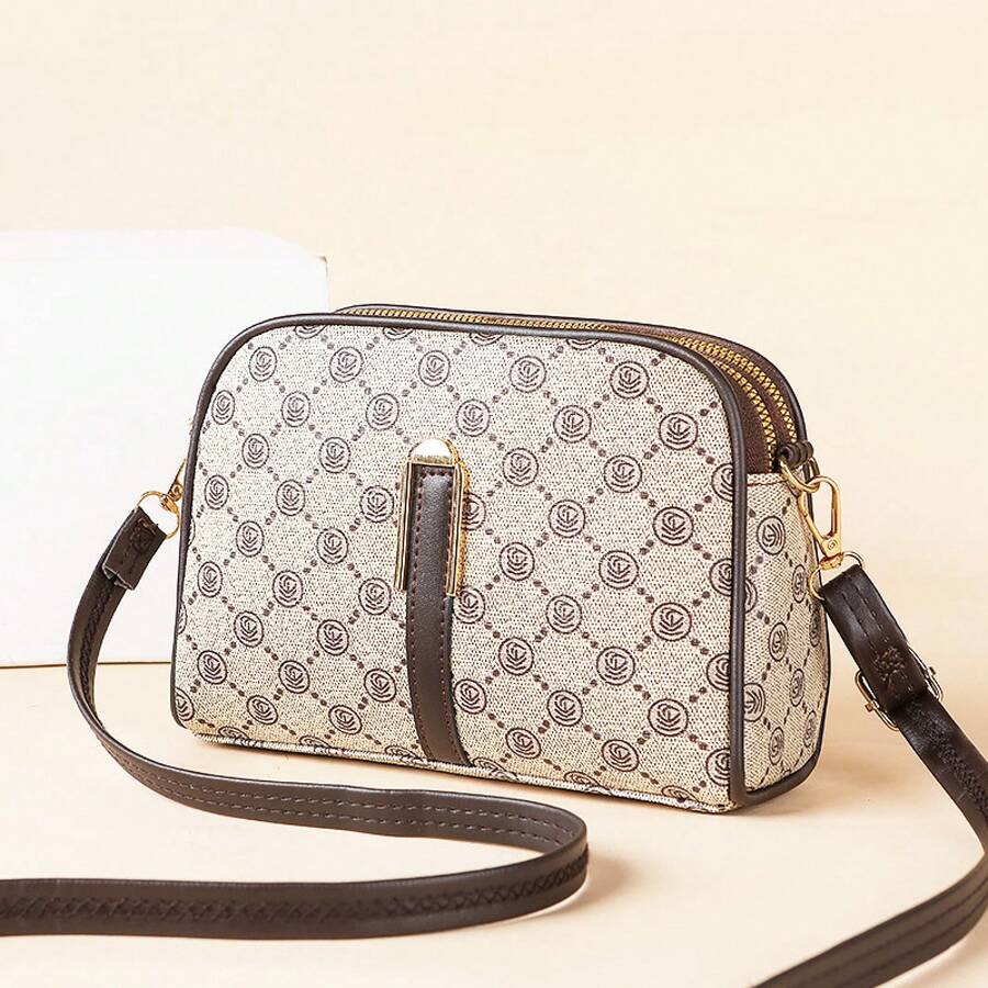 Women Shoulder Bags - 大字母 - 查看 1