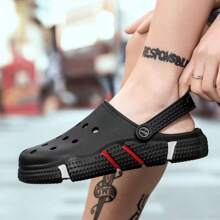 Sandalias casuales transpirables para hombres, pantuflas simples antideslizantes para usar en casa, nuevas sandalias de lujo para hombres