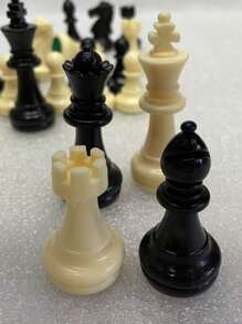 1 Set 32pcs Plastic International Chess Pieces King Heigth 65mm/75mm Chessmen Figurine Pieces Portable For Travel Classic Board Games Party Relaxing Entertainment