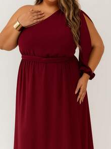 Women's Plus Size Long Dress With Single Sleeves And Slit And Delicate Belt - Redwood - View 4