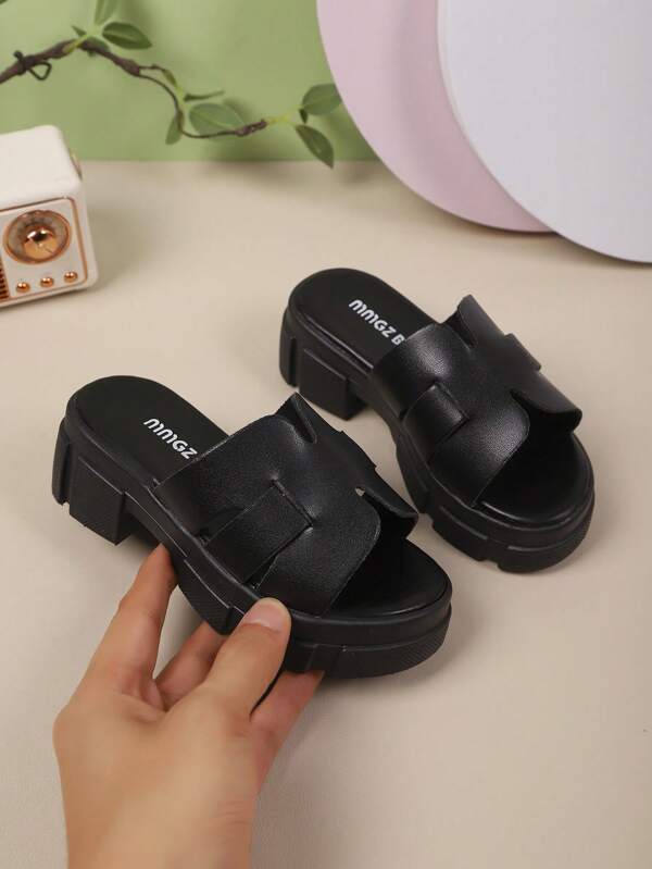 Sandalias de moda cómodas con suela de tick suave para niñas, sandalias impermeables para exteriores para niños, sandalias sencillas y ligeras para los niños